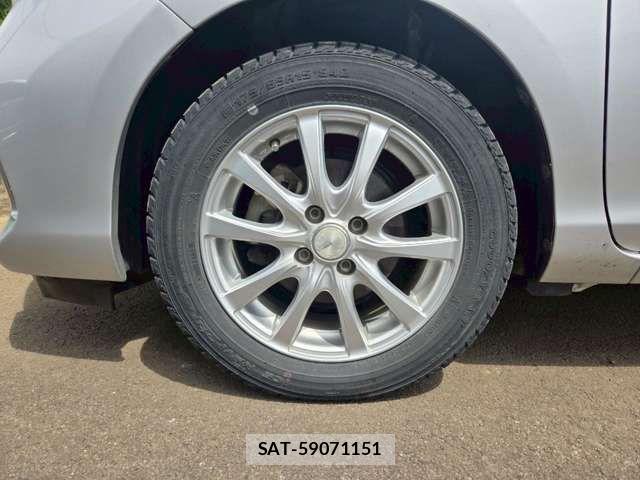 Toyota AQUA 2012-07 8827834-17