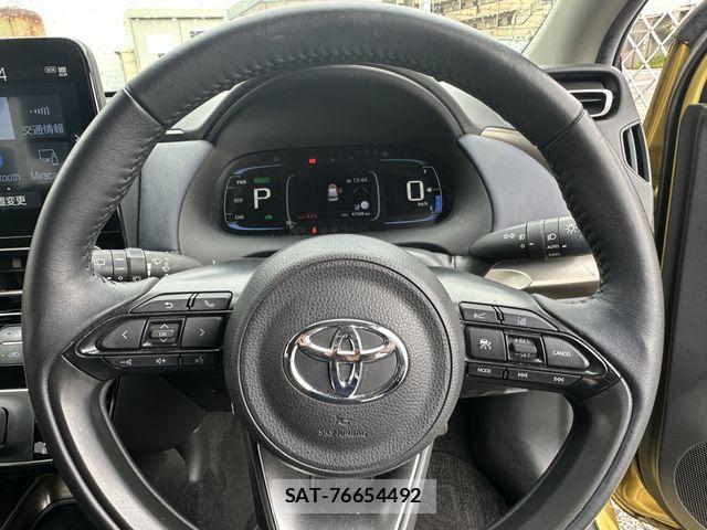 Toyota AQUA 2022-01 8827788-21