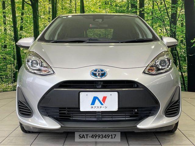 Toyota AQUA 2017-09 8848204-13