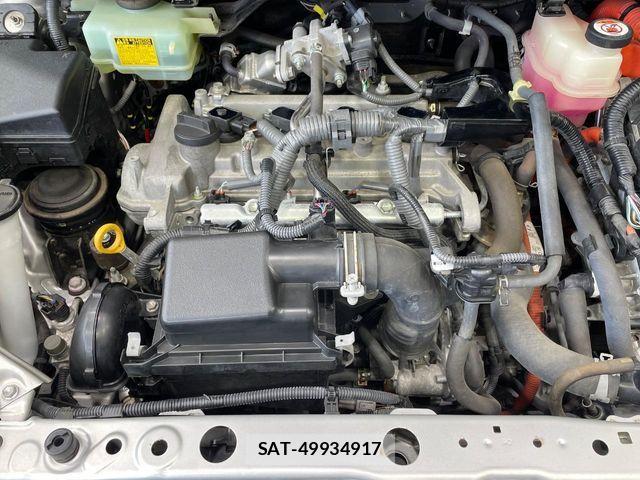 Toyota AQUA 2017-09 8848204-17