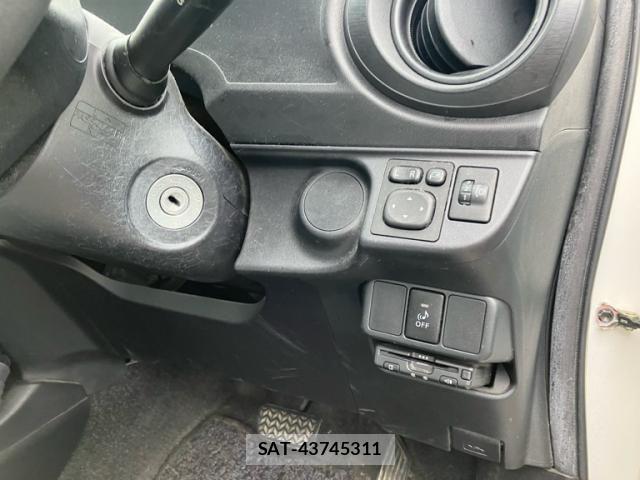 Toyota AQUA 2014-01 8848236-20