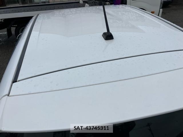 Toyota AQUA 2014-01 8848236-6