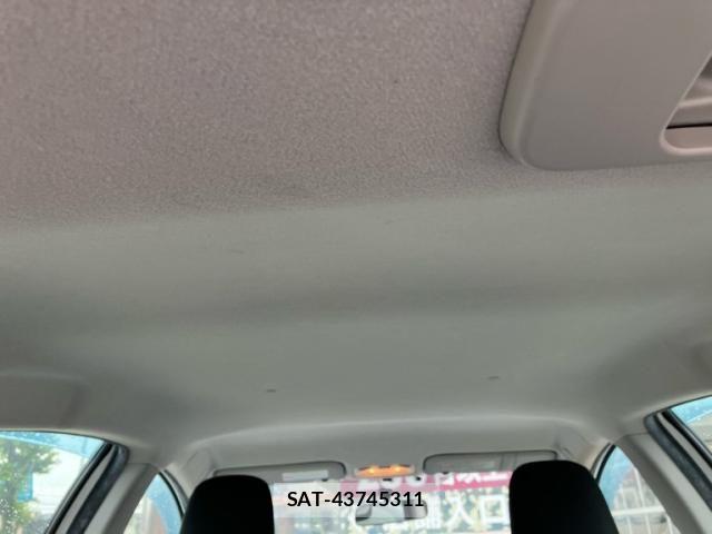 Toyota AQUA 2014-01 8848236-8