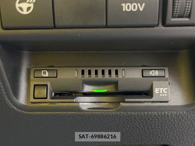 Toyota AQUA 2021-08 8848195-5