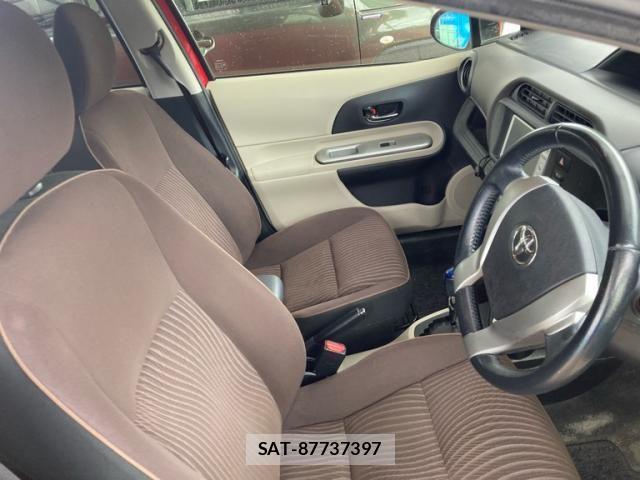 Toyota AQUA 2012-07 8848234-9