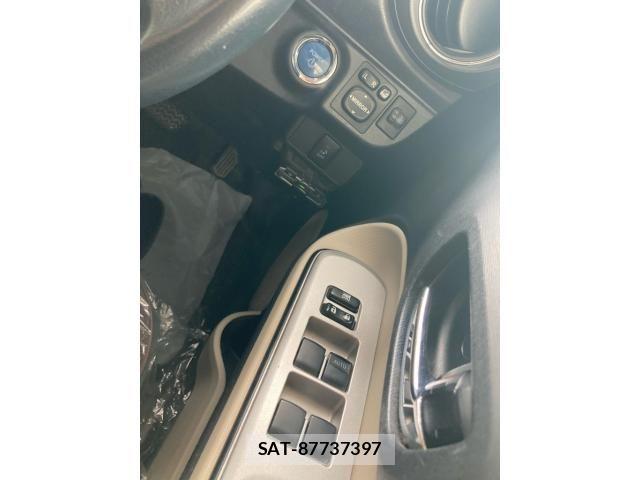 Toyota AQUA 2012-07 8848234-13