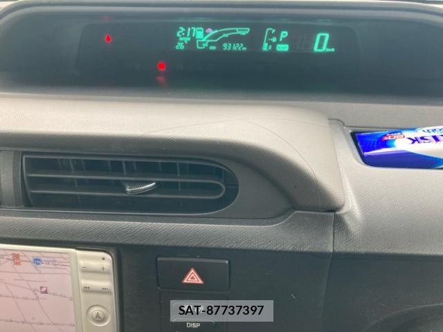Toyota AQUA 2012-07 8848234-15