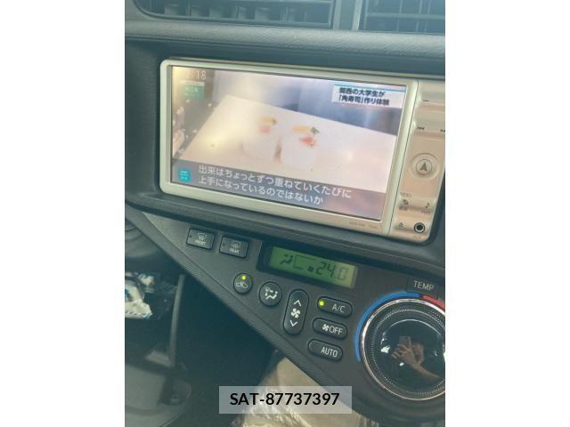 Toyota AQUA 2012-07 8848234-17
