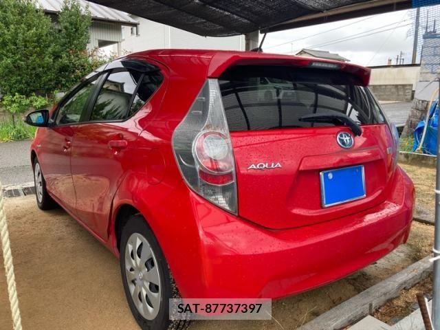 Toyota AQUA 2012-07 8848234-5