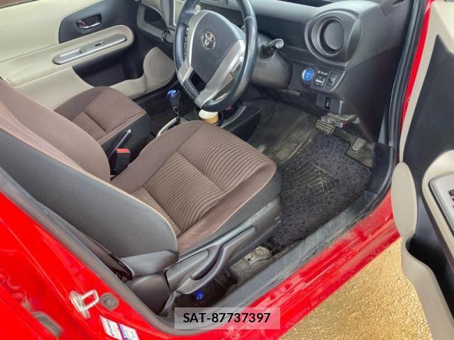 Toyota AQUA 2012-07 8848234-8