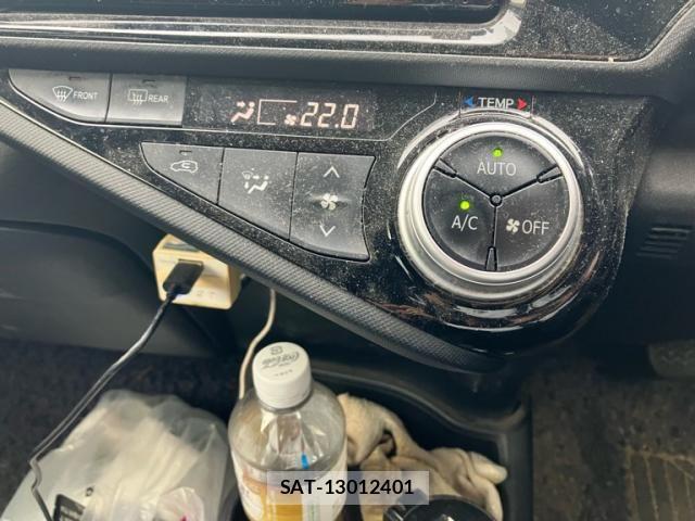 Toyota AQUA 2015-10 8848219-21