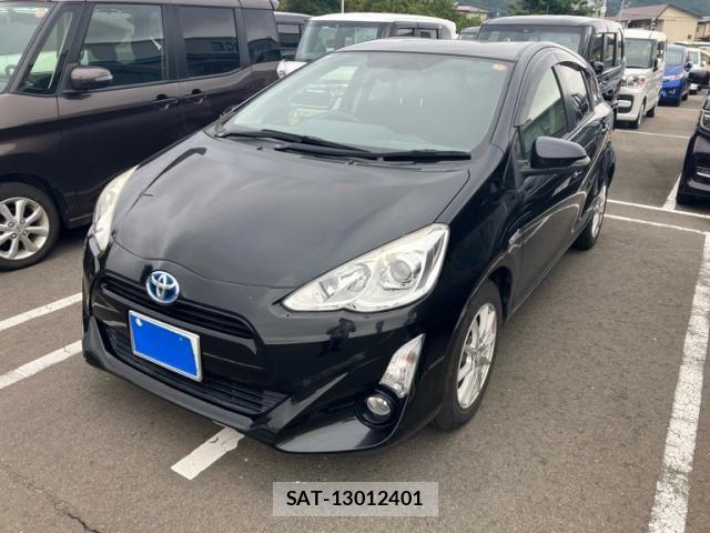 Toyota AQUA 2015-10 8848219-2