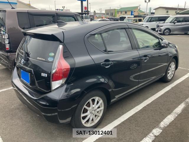 Toyota AQUA 2015-10 8848219-8