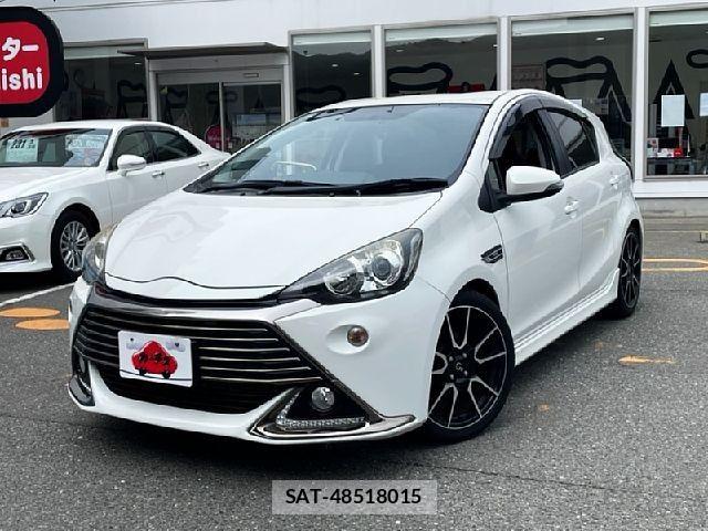 Toyota AQUA 2014-05 8848206-0