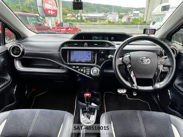 Toyota AQUA 2014-05 8848206-1