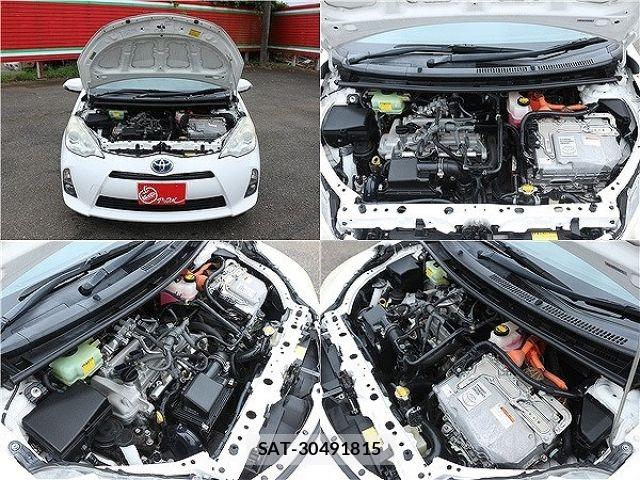 Toyota AQUA 2013-03 8848233-11