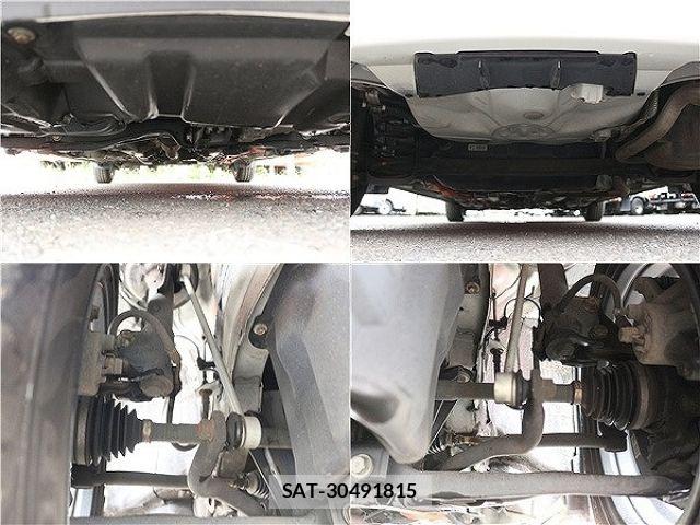 Toyota AQUA 2013-03 8848233-12