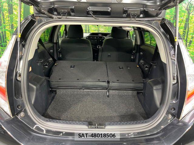 Toyota AQUA 2018-09 8848202-9
