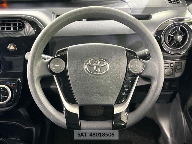 Toyota AQUA 2018-09 8848202-10