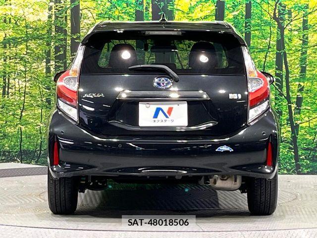 Toyota AQUA 2018-09 8848202-14