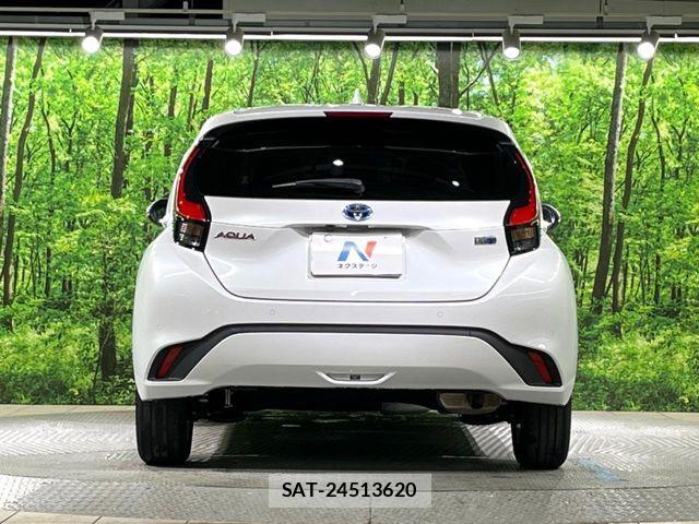 Toyota AQUA 2023-04 8848192-14