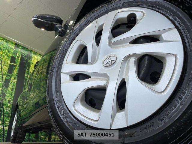 Toyota AQUA 2021-11 8848196-12