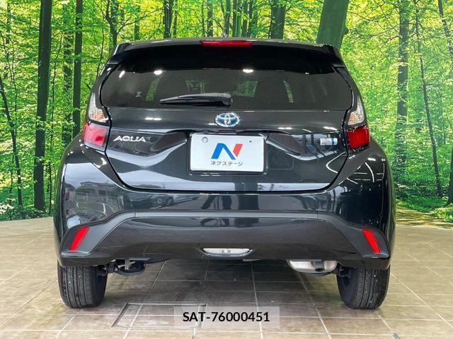 Toyota AQUA 2021-11 8848196-14