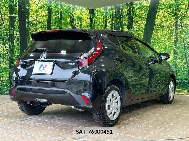 Toyota AQUA 2021-11 8848196-16