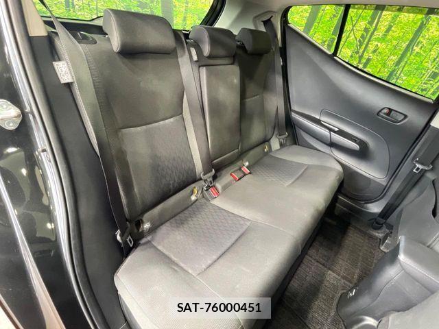 Toyota AQUA 2021-11 8848196-8