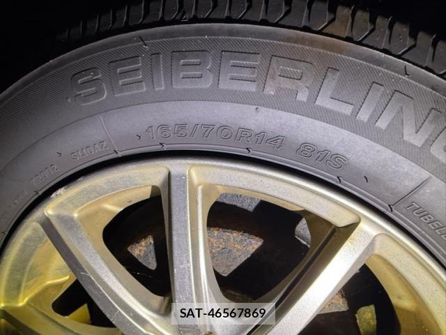 Toyota AQUA 2013-09 8848242-22