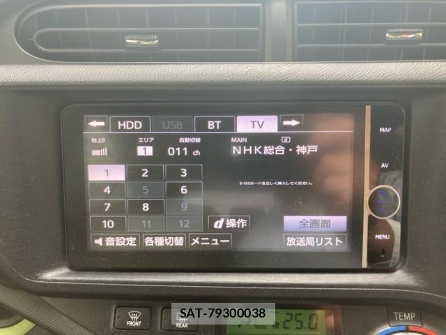 Toyota AQUA 2013-09 8848238-21