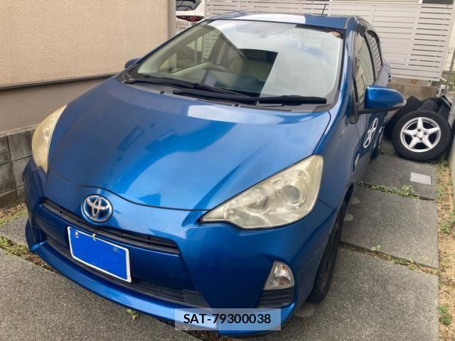 Toyota AQUA 2013-09 8848238-2