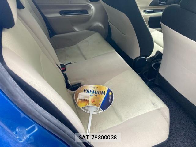 Toyota AQUA 2013-09 8848238-8