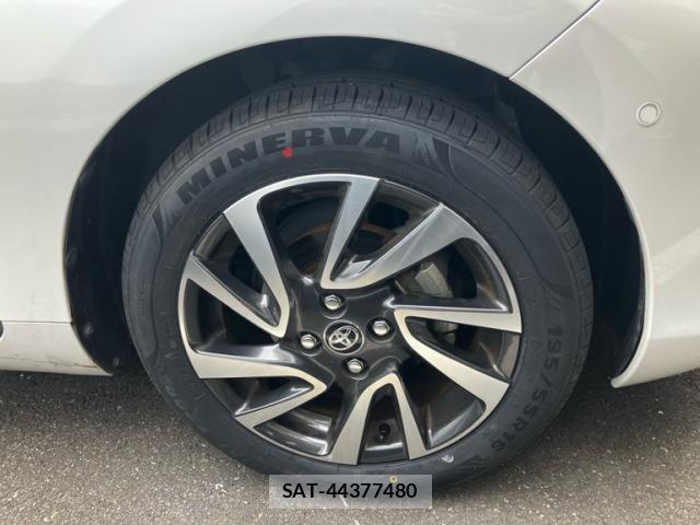 Toyota AQUA 2022-05 8848200-4