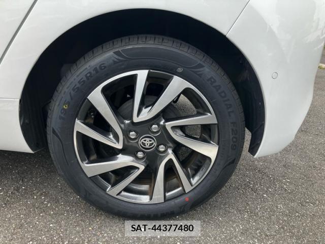 Toyota AQUA 2022-05 8848200-6