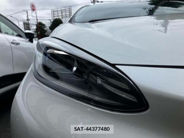 Toyota AQUA 2022-05 8848200-8