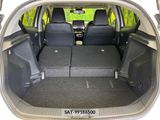 Toyota AQUA 2022-06 8848193-9