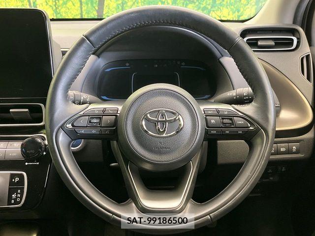 Toyota AQUA 2022-06 8848193-10