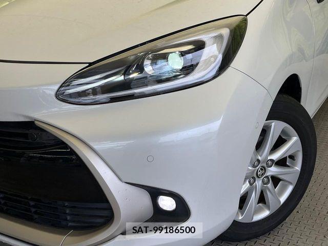 Toyota AQUA 2022-06 8848193-11