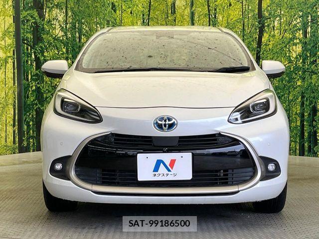 Toyota AQUA 2022-06 8848193-13