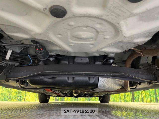 Toyota AQUA 2022-06 8848193-18
