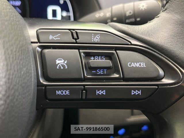 Toyota AQUA 2022-06 8848193-5