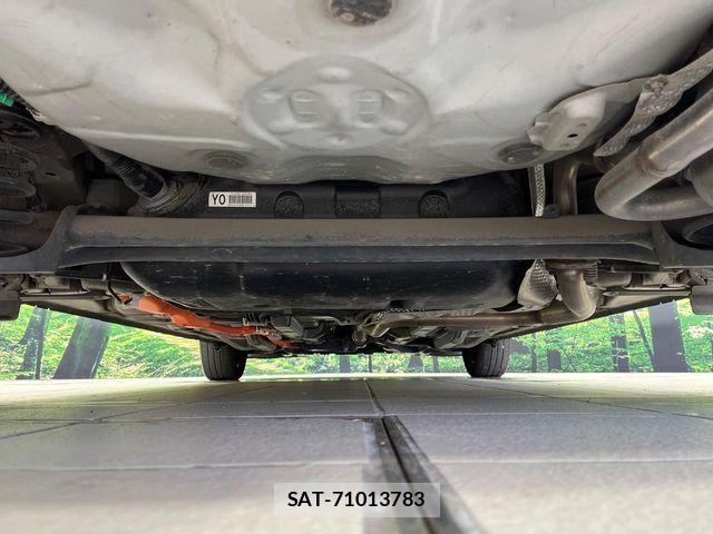 Toyota AQUA 2013-12 8848218-16