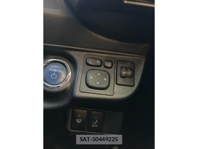Toyota AQUA 2014-06 8848237-18