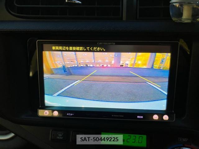 Toyota AQUA 2014-06 8848237-22