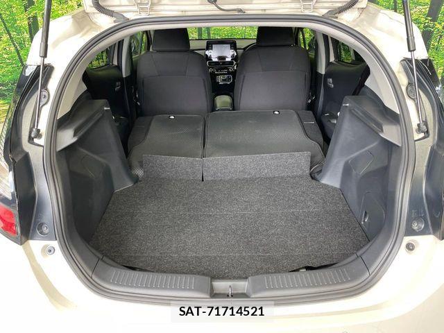Toyota AQUA 2021-09 8848198-9