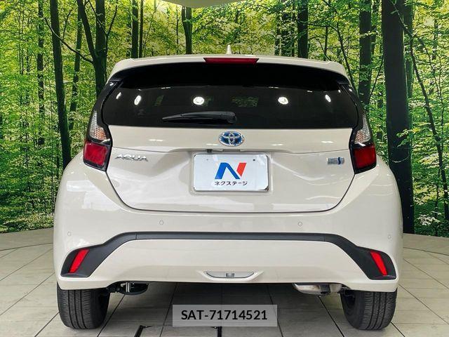 Toyota AQUA 2021-09 8848198-14