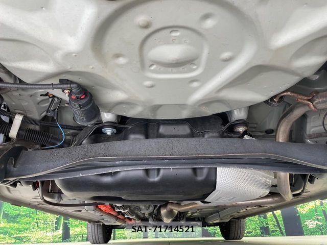 Toyota AQUA 2021-09 8848198-18