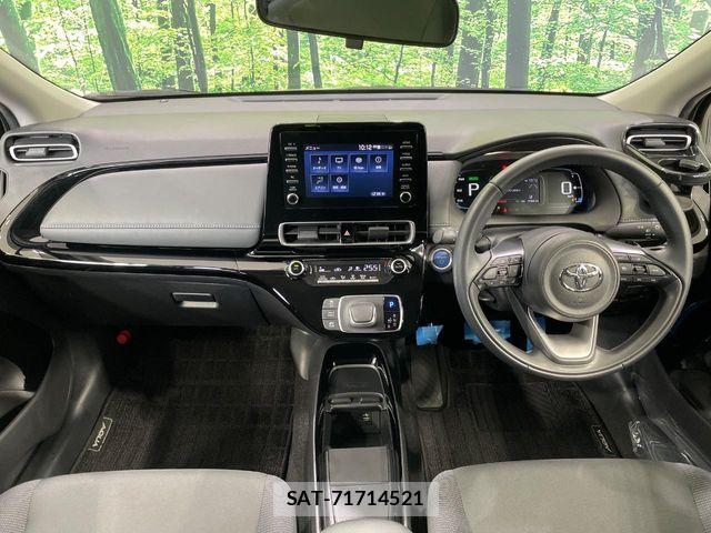 Toyota AQUA 2021-09 8848198-1