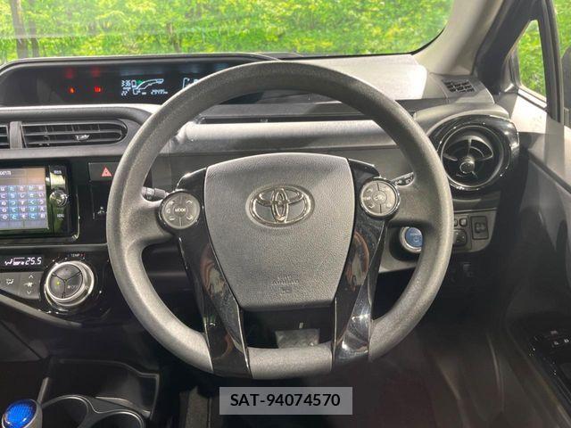 Toyota AQUA 2016-12 8848205-10